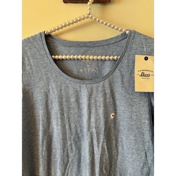 NWT GH Bass Womens Size M Long Sleeve Top Shirt Tail Hem Powder Blue - Picture 2 of 5